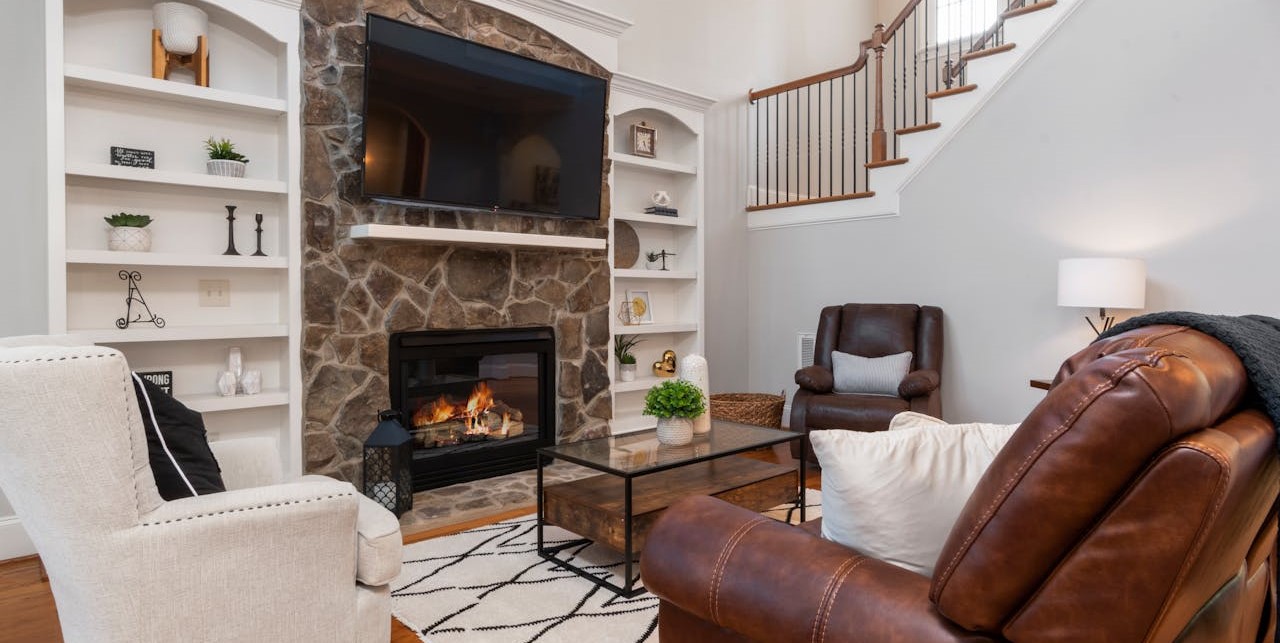 Kominek narożny czy prosty