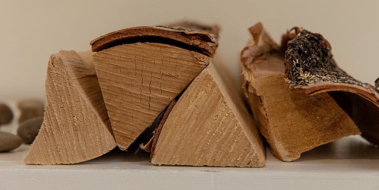 Jak sprawdzić wilgotność drewna